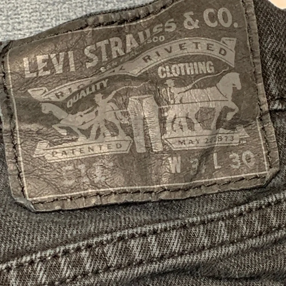 Levi's 511 Slim Fit Straight Jeans Mens 34x30 Black Denim Non Stretch 5 Pockets